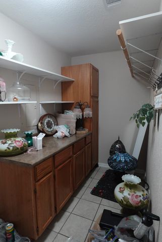 1414 W Torrey Street, Granbury, TX 76048