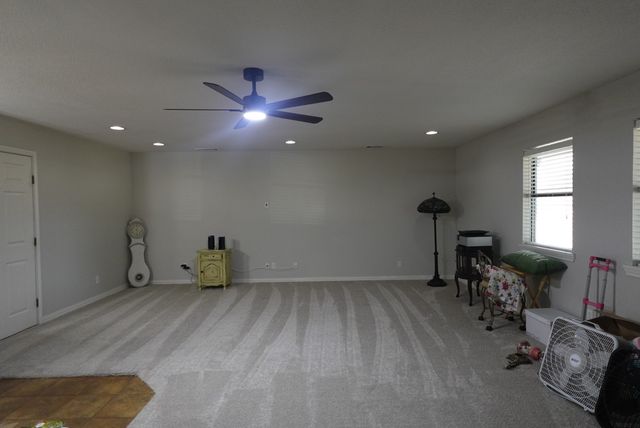 1414 W Torrey Street, Granbury, TX 76048