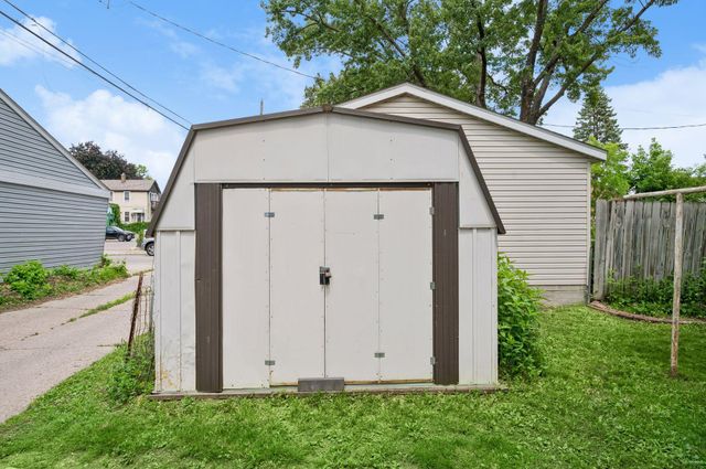 4604 35th Avenue S, Minneapolis, MN 55406