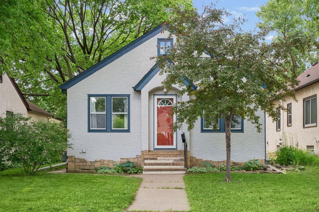 4604 35th Avenue S, Minneapolis, MN 55406