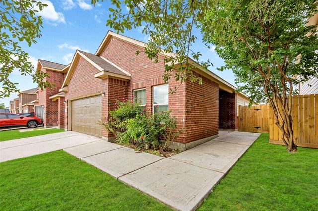 14914 Darbydale Drive, Houston, TX 77090