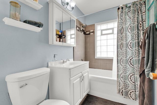 12729 W Derby PLACE, Butler, WI 53007