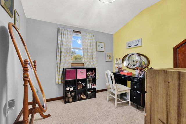 12729 W Derby PLACE, Butler, WI 53007