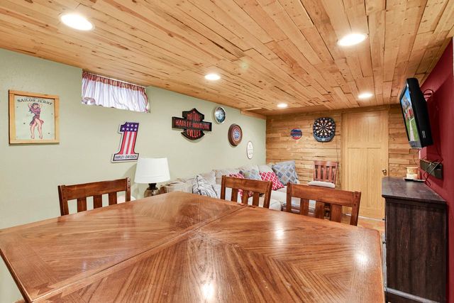 12729 W Derby PLACE, Butler, WI 53007