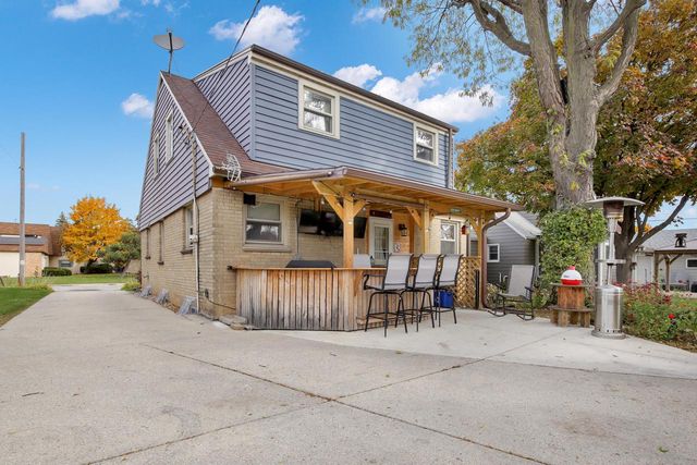 12729 W Derby PLACE, Butler, WI 53007