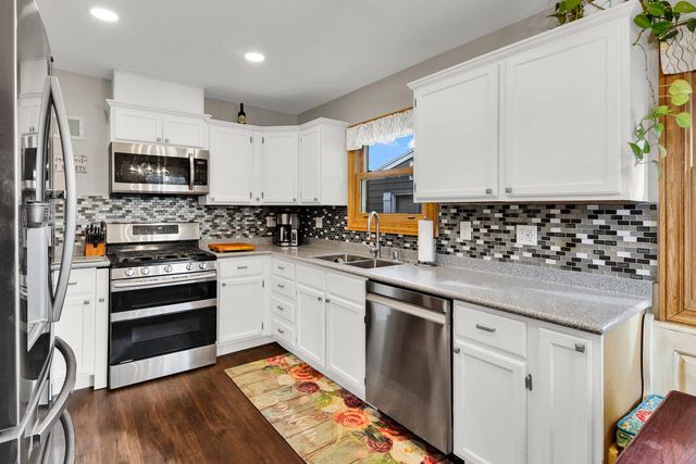 12729 W Derby PLACE, Butler, WI 53007