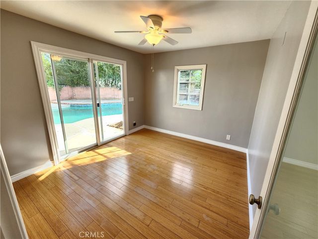 22240 Burton, Canoga Park, CA 91304