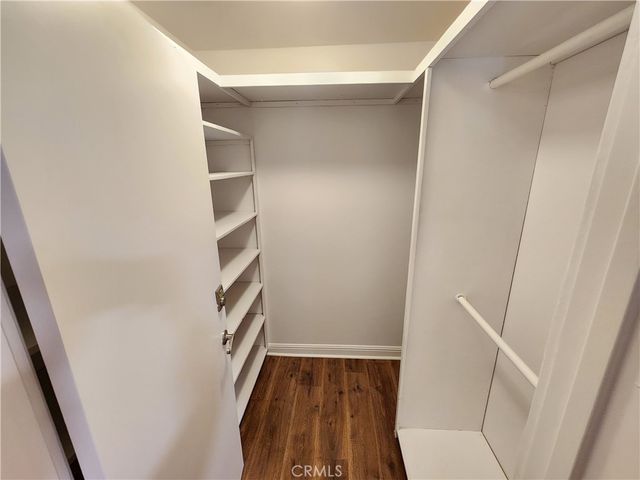 22240 Burton, Canoga Park, CA 91304