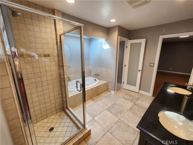 22240 Burton, Canoga Park, CA 91304