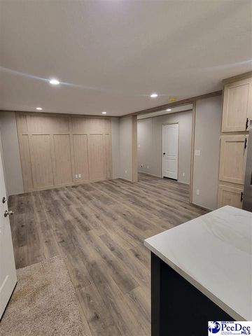 111 N Pinckney St, Timmonsville, SC 29161