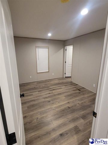 111 N Pinckney St, Timmonsville, SC 29161