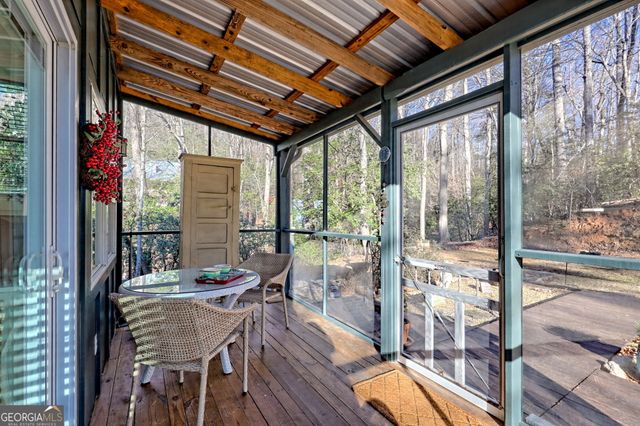 1063 Joe Davis Road, Tiger, GA 30576