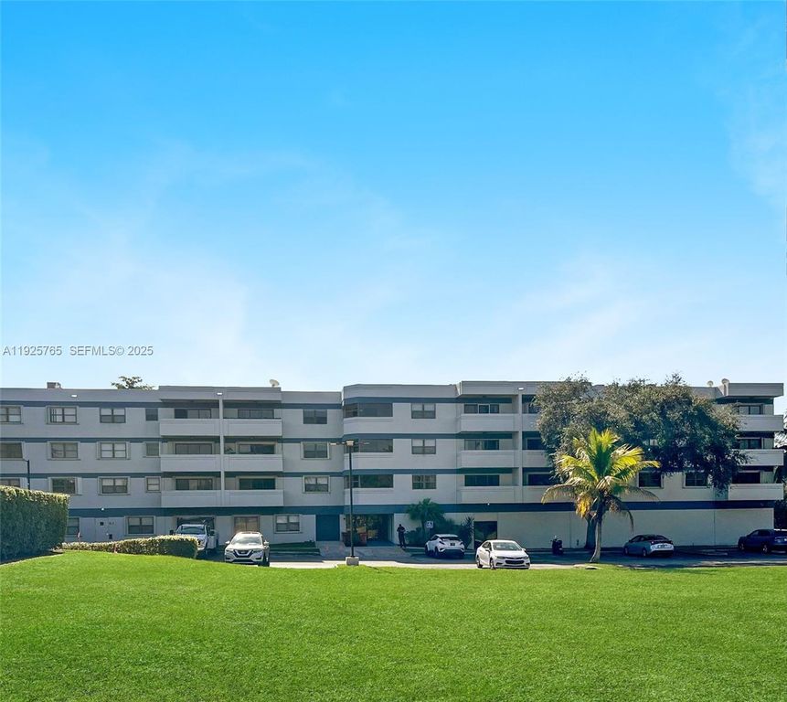 1891 N 61st Ave B106, Hollywood, FL 33024