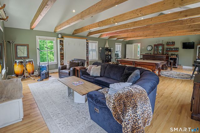 261 Wilton Road West, Ridgefield, CT 06877