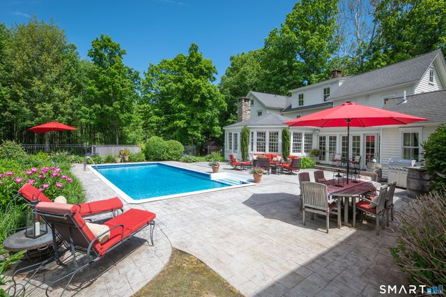 261 Wilton Road West, Ridgefield, CT 06877