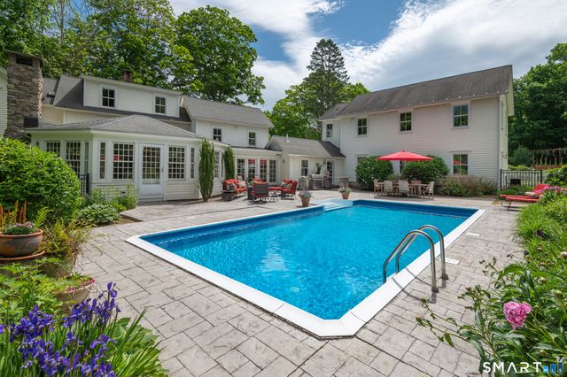 261 Wilton Road West, Ridgefield, CT 06877