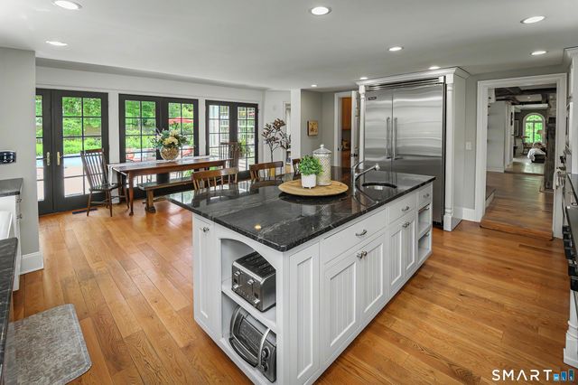 261 Wilton Road West, Ridgefield, CT 06877