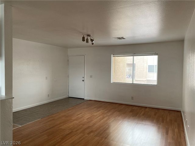 1662 North Lamont Street 202, Las Vegas, NV 89115