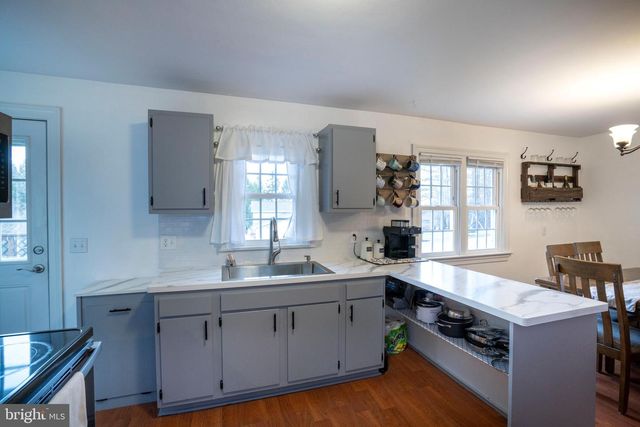 354 W SYCAMORE RD, Snow Shoe, PA 16874