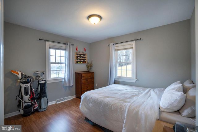 354 W SYCAMORE RD, Snow Shoe, PA 16874