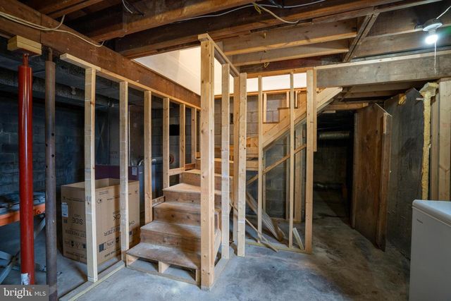 354 W SYCAMORE RD, Snow Shoe, PA 16874