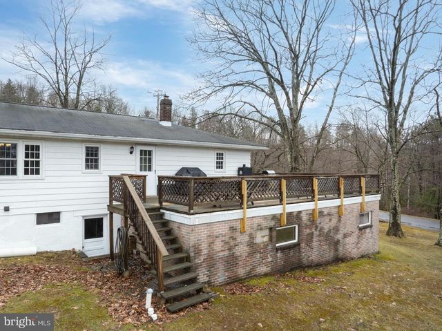 354 W SYCAMORE RD, Snow Shoe, PA 16874