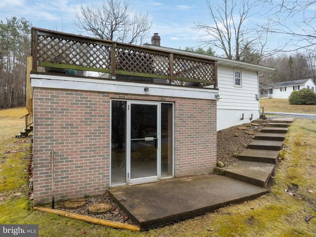 354 W SYCAMORE RD, Snow Shoe, PA 16874