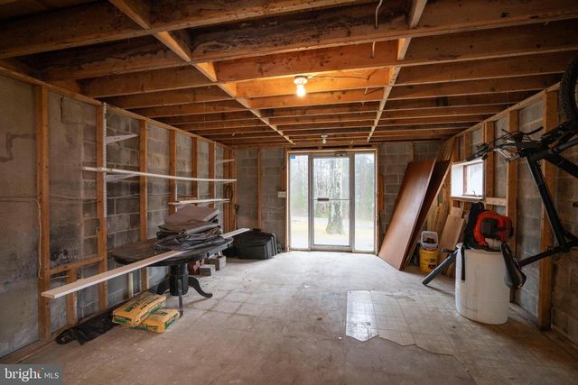 354 W SYCAMORE RD, Snow Shoe, PA 16874