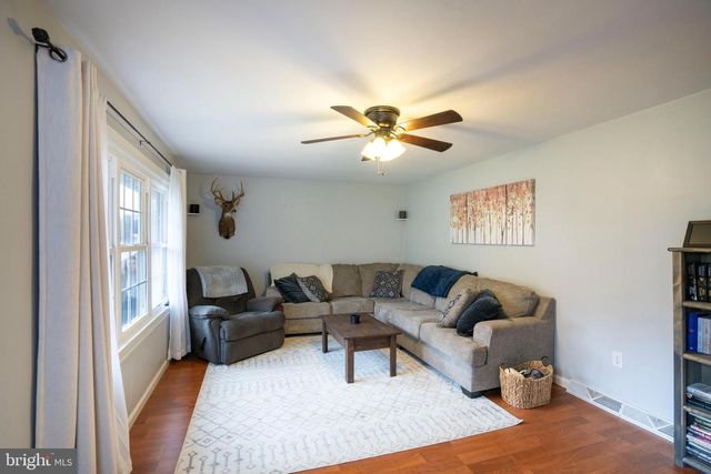 354 W SYCAMORE RD, Snow Shoe, PA 16874