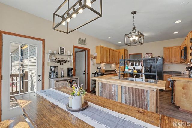 27669 Jackson Court, Warrenton, MO 63383