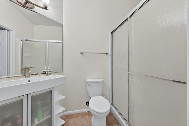 1649 Lark Spur Drive NE, Rio Rancho, NM 87144