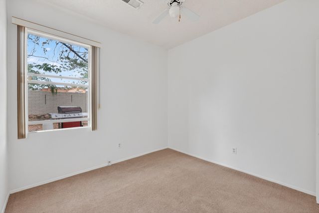 1649 Lark Spur Drive NE, Rio Rancho, NM 87144