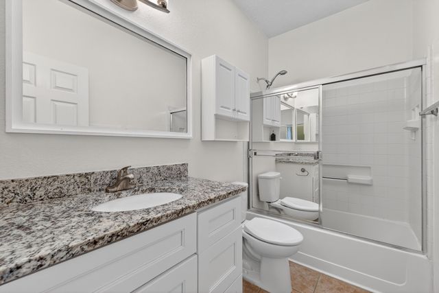 1649 Lark Spur Drive NE, Rio Rancho, NM 87144