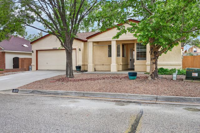 1649 Lark Spur Drive NE, Rio Rancho, NM 87144
