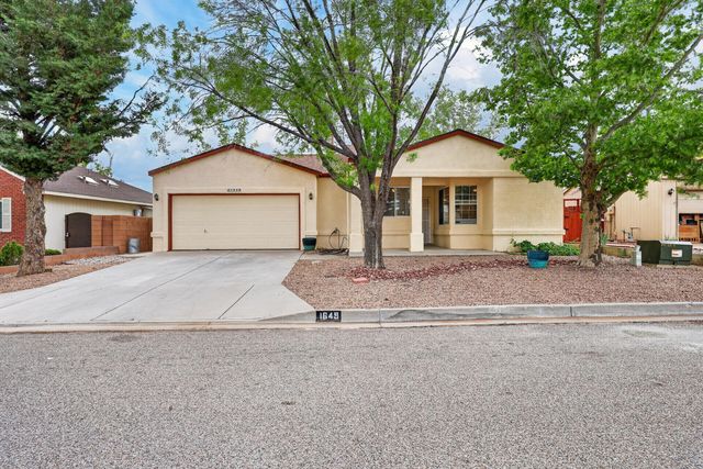 1649 Lark Spur Drive NE, Rio Rancho, NM 87144