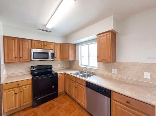 4805 BEACON STREET, Orlando, FL 32808