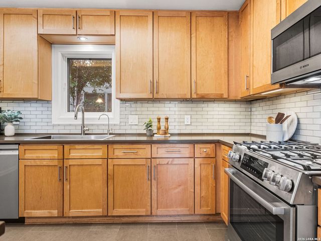 406 Paseo Encinal, San Antonio, TX 78212
