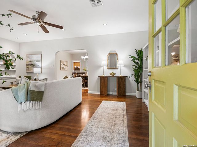 406 Paseo Encinal, San Antonio, TX 78212
