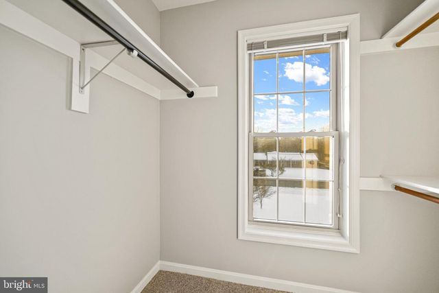 10449 PINEVIEW RD, Manassas, VA 20111