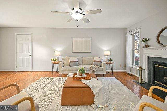 10449 PINEVIEW RD, Manassas, VA 20111