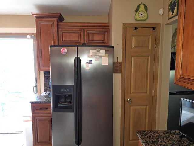 8389 Buchanan Street, Merrillville, IN 46410