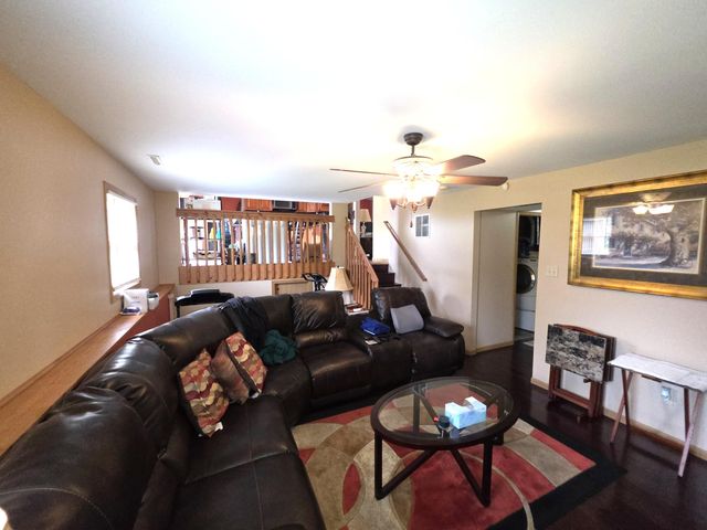8389 Buchanan Street, Merrillville, IN 46410