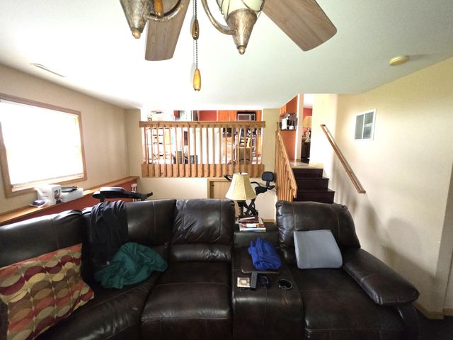 8389 Buchanan Street, Merrillville, IN 46410