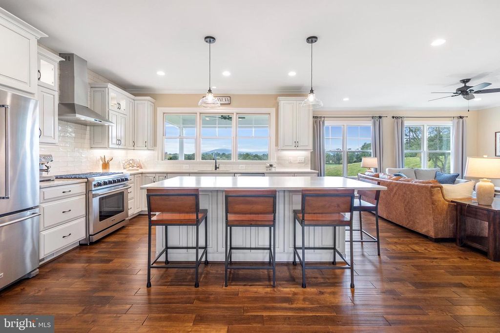 9520 MAIDSTONE RD, Delaplane, VA 20144