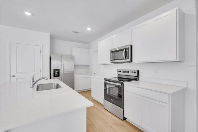 32368 EVENING GROVE COURT, Wesley Chapel, FL 33543