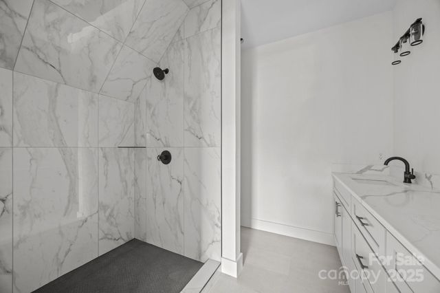 58 Pinedale Road, Asheville, NC 28805