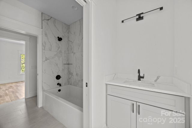 58 Pinedale Road, Asheville, NC 28805