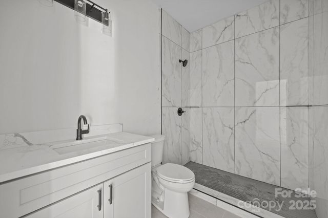 58 Pinedale Road, Asheville, NC 28805