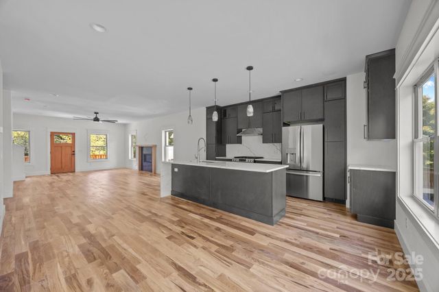 58 Pinedale Road, Asheville, NC 28805