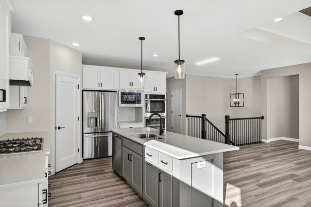 924 Yellowcrest Street SW, Delano, MN 55328